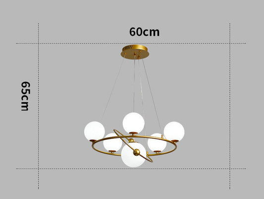 Modern ljuskrona med stilren design.