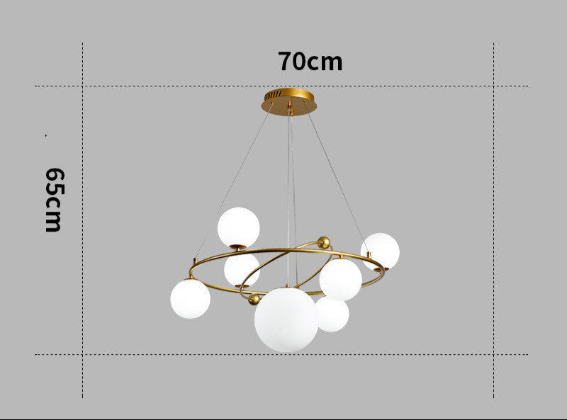 Modern ljuskrona med stilren design.