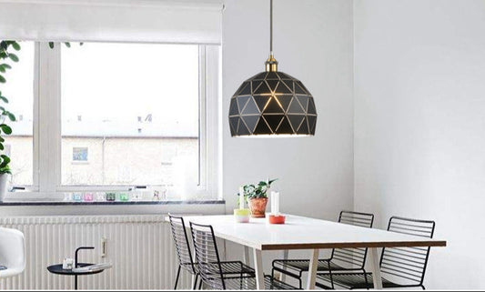 Modern pendel lampa i järn